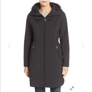 NWT Cole Haan Packable Rain Jacket. Size Small.